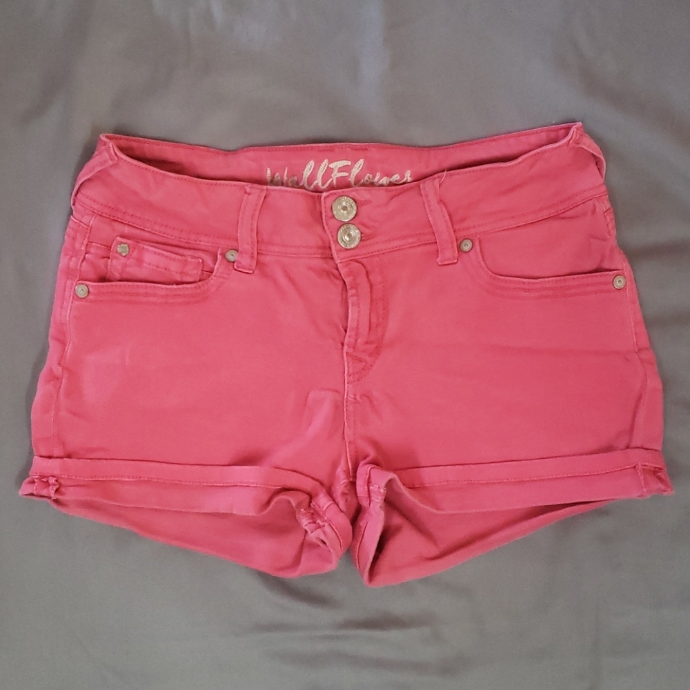 Wallflower juniors shorts size 9